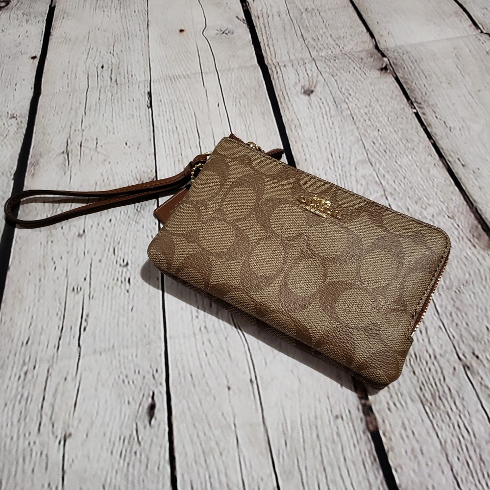 Authentic Coach Wristlet